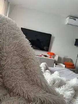 Nicolekira online show from April 2026 07:05:02 AM