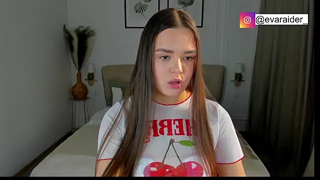 EvaRaider online show from March 2026 01:24:01 PM