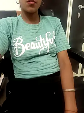 aushi rajput online show from April 2026 07:04:02 PM