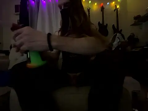 Krystlecloudz001 online show from March 2026 12:34:01 PM