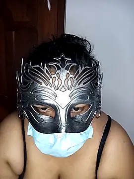 whitechubby07 online show from April 2026 03:02:01 PM