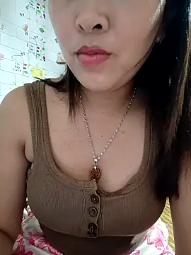 Cherry XyX online show from April 2026 01:35:01 PM