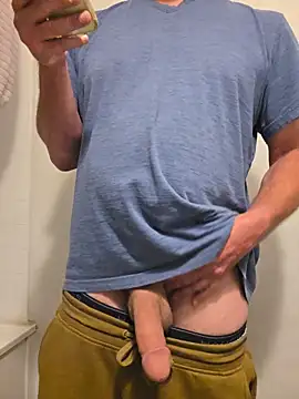 Snapshot of ChillerShrub chatting on April 2026 02:37:02 AM ChillerShrub online show from April 2026 02:37:02 AM