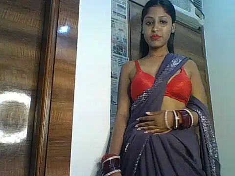 Snapshot of Pari_lovers chatting on March 2026 03:19:02 PM Pari lovers online show from March 2026 03:19:02 PM