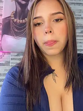 lunacandy 0 online show from April 2026 04:23:02 PM