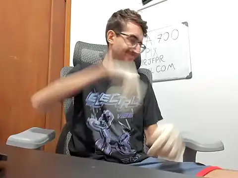 4rthurTV online show from April 2026 10:36:02 PM