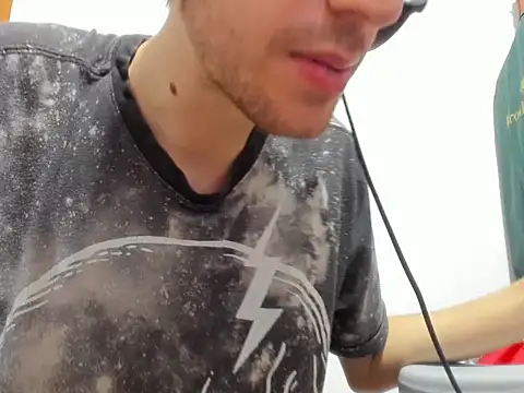 4rthurTV online show from April 2026 04:20:01 PM