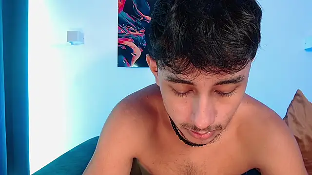 Vezzx online show from April 2026 06:54:01 PM