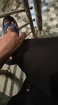 xyz 2giT online show from April 2026 04:08:01 PM