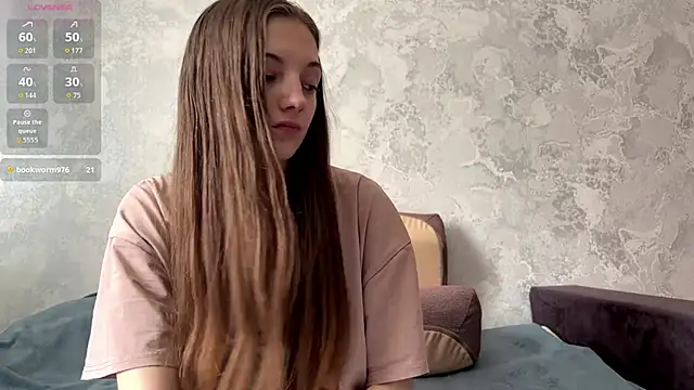 TatumLage online show from April 2026 12:12:02 PM