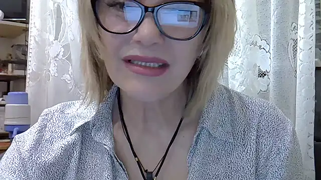 Lia Rayss online show from April 2026 07:31:02 PM