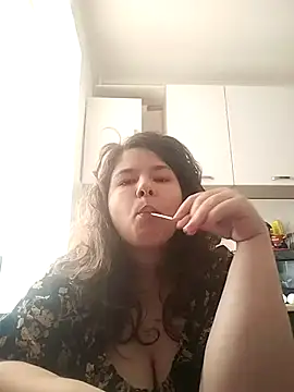 Oksa FoxFire online show from April 2026 01:18:01 PM