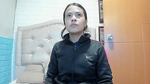 LITTLE-NESSA online show from April 2026 01:15:01 PM