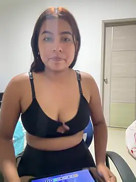 yuliana056 online show from April 2026 02:29:02 AM