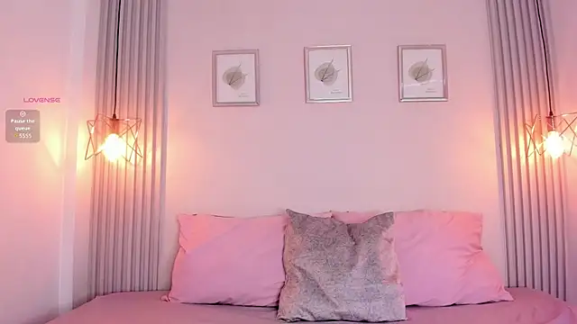 Sallyrosee  online show from July 2026 01:24:02 PM
