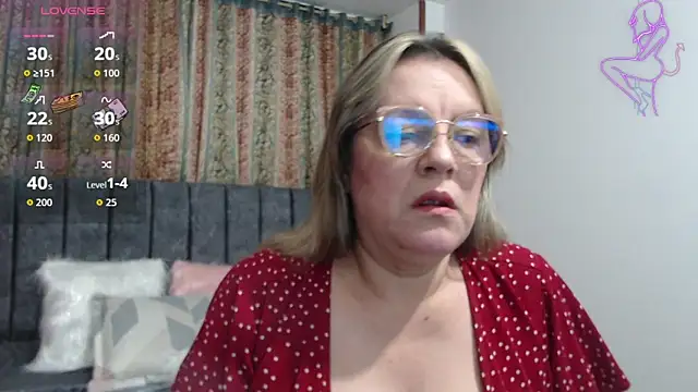 Malu 617 online show from April 2026 11:09:02 PM