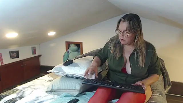 Malu 617 online show from March 2026 12:55:01 AM