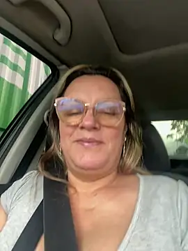 Malu 617 online show from April 2026 10:05:01 PM