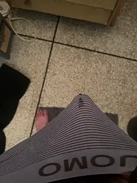 maxhot695 online show from March 2026 12:37:02 PM