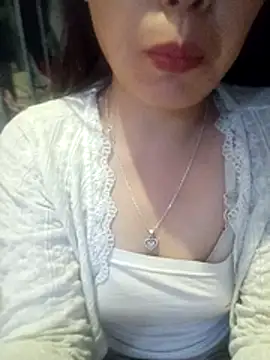 Snapshot of Abi-ni chatting on May 2026 10:18:01 AM Abi-ni online show from May 2026 10:18:01 AM