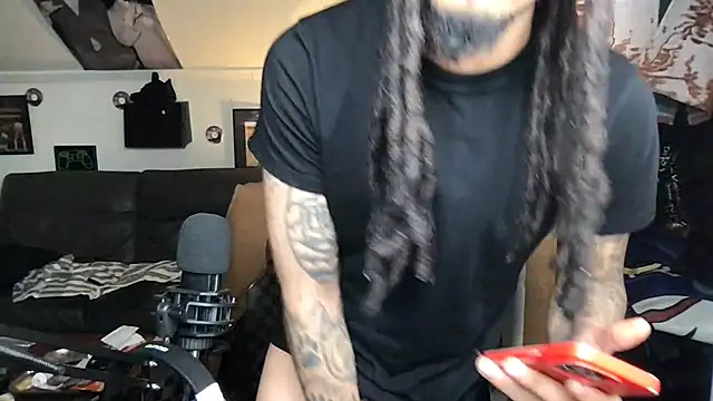 chasehilfiger29 online show from March 2026 06:28:02 AM