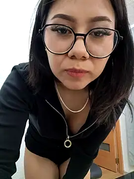 nanybb24 online show from April 2026 06:19:01 AM