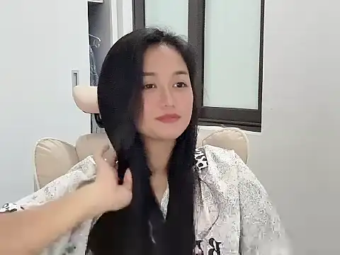 AmyLinee 1 online show from May 2026 06:06:02 AM