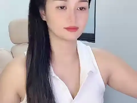 AmyLinee 1 online show from June 2026 02:07:02 PM