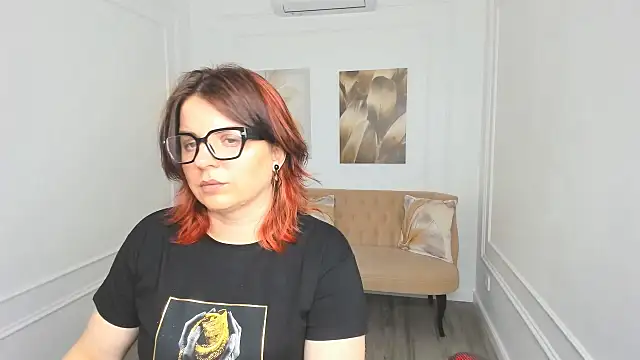 AmeliaDateri online show from May 2026 10:40:02 AM