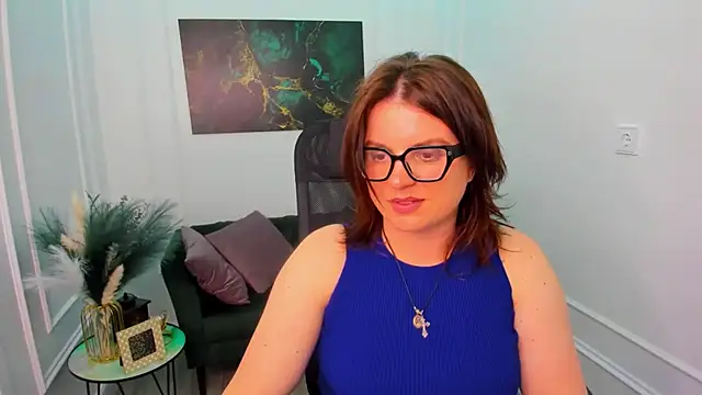 AmeliaDateri online show from April 2026 07:15:02 PM