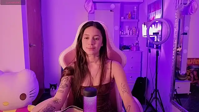 Oliviasims online show from July 2026 07:53:01 PM