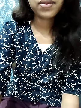 Candyy crushh online show from April 2026 07:42:02 PM