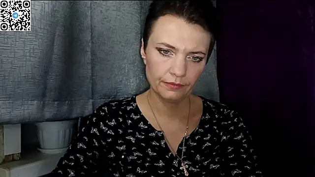 Snapshot of HotMamaQueen234 chatting on May 2026 09:23:02 PM HotMamaQueen234 online show from May 2026 09:23:02 PM