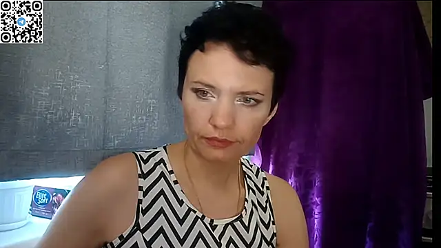 Snapshot of HotMamaQueen234 chatting on June 2026 11:59:02 AM HotMamaQueen234 online show from June 2026 11:59:02 AM