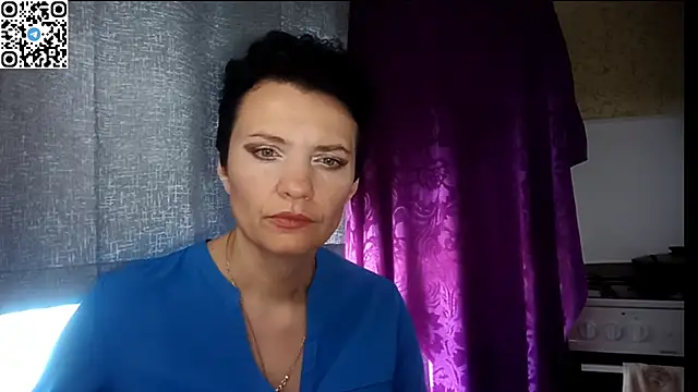 Snapshot of HotMamaQueen234 chatting on June 2026 12:16:02 PM HotMamaQueen234 online show from June 2026 12:16:02 PM