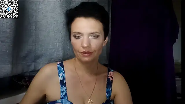 Snapshot of HotMamaQueen234 chatting on June 2026 07:44:02 PM HotMamaQueen234 online show from June 2026 07:44:02 PM