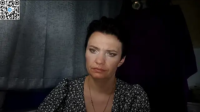 Snapshot of HotMamaQueen234 chatting on June 2026 09:09:01 PM HotMamaQueen234 online show from June 2026 09:09:01 PM