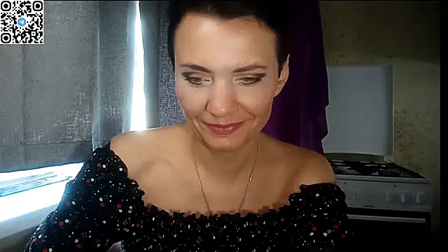 Snapshot of HotMamaQueen234 chatting on July 2026 12:00:02 PM HotMamaQueen234 online show from July 2026 12:00:02 PM