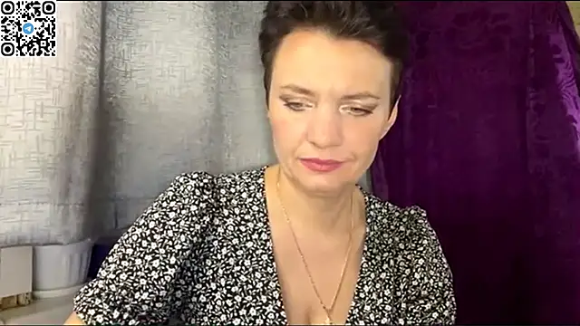 Snapshot of HotMamaQueen234 chatting on May 2026 08:09:01 PM HotMamaQueen234 online show from May 2026 08:09:01 PM