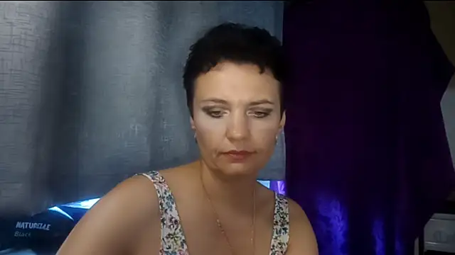 Snapshot of HotMamaQueen234 chatting on August 2026 11:27:01 AM HotMamaQueen234 online show from August 2026 11:27:01 AM