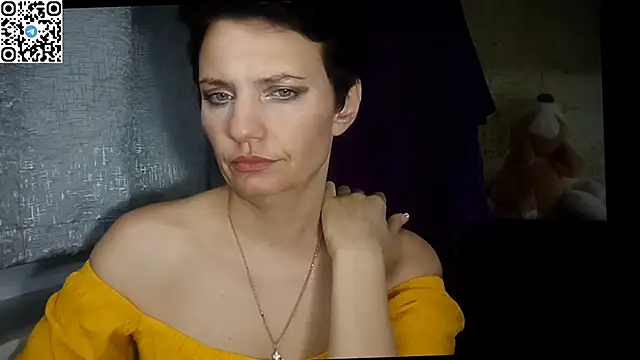 Snapshot of HotMamaQueen234 chatting on June 2026 07:35:02 PM HotMamaQueen234 online show from June 2026 07:35:02 PM