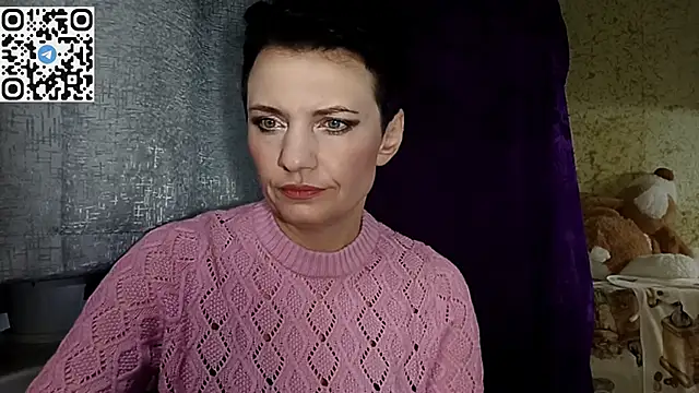 HotMamaQueen234 online show from April 2026 07:15:02 PM