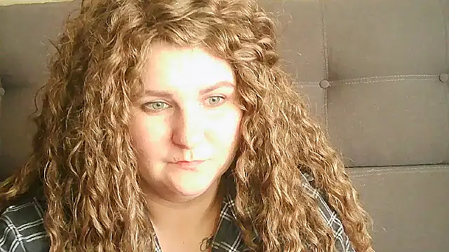 Snapshot of Minisstra chatting on March 2026 01:48:02 PM Minisstra online show from March 2026 01:48:02 PM