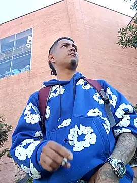 cantilloxxx online show from April 2026 01:17:01 PM