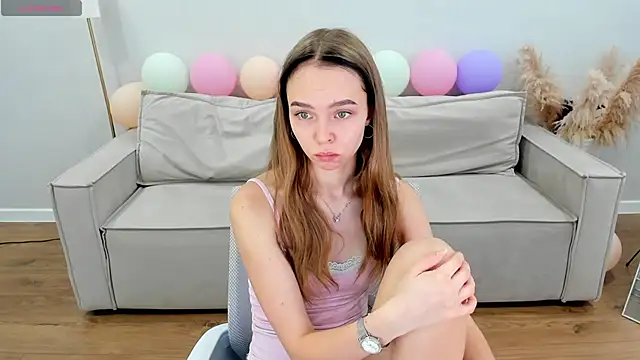 Snapshot of Sofa_Vleifo chatting on June 2026 01:05:02 AM Sofa Vleifo online show from June 2026 01:05:02 AM