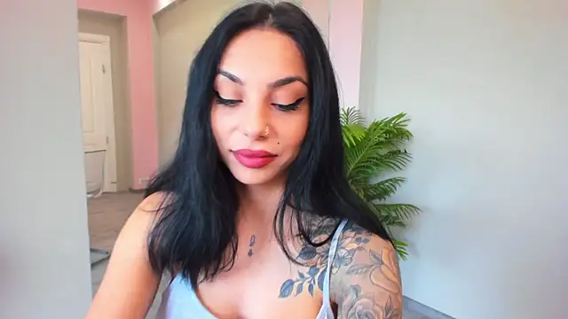MissSiennaa online show from April 2026 06:06:01 AM