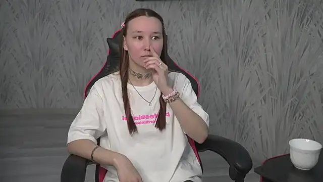 Snapshot of PiaDeninno chatting on March 2026 04:59:02 AM PiaDeninno online show from March 2026 04:59:02 AM