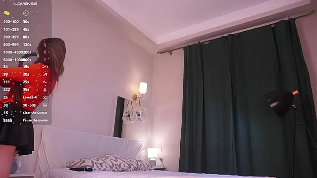 MarieCalligaro online show from April 2026 04:35:01 PM