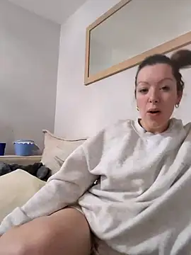 Snapshot of fucklyweds chatting on April 2026 10:13:01 PM fucklyweds online show from April 2026 10:13:01 PM
