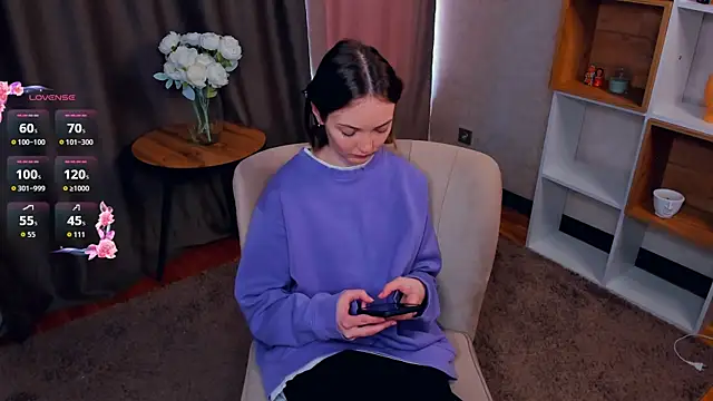 JulieChesnut online show from March 2026 07:22:02 AM